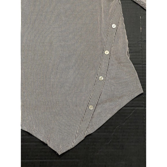 Green Envelope Top Women's Sz M Pinstripe Asymetrical Ribbed Button Shirt NWT - Picture 4 of 5